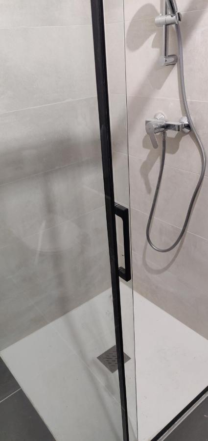 Appartement Confort Equipe Au Coeur De Beziers Luaran gambar