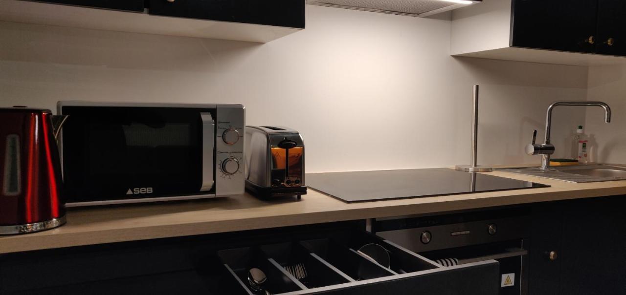 Appartement Confort Equipe Au Coeur De Beziers Luaran gambar