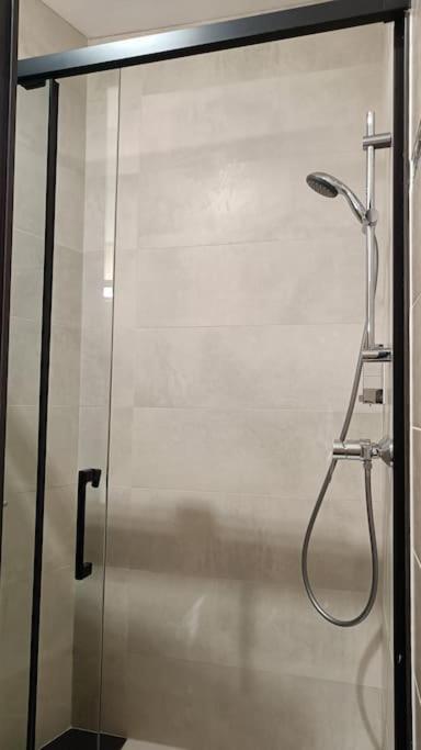 Appartement Confort Equipe Au Coeur De Beziers Luaran gambar
