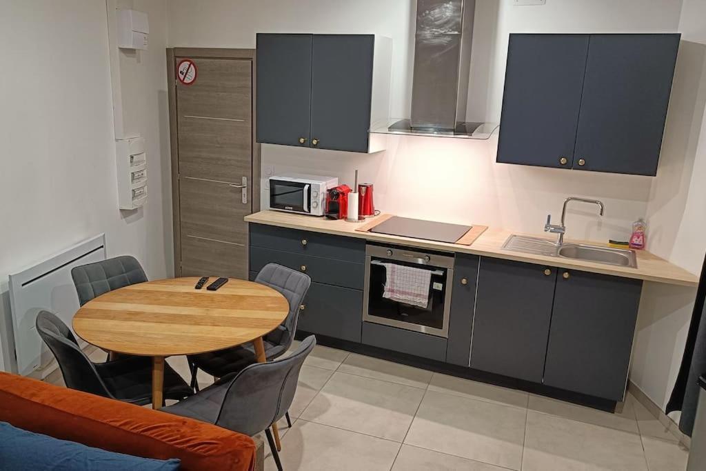 Appartement Confort Equipe Au Coeur De Beziers Luaran gambar