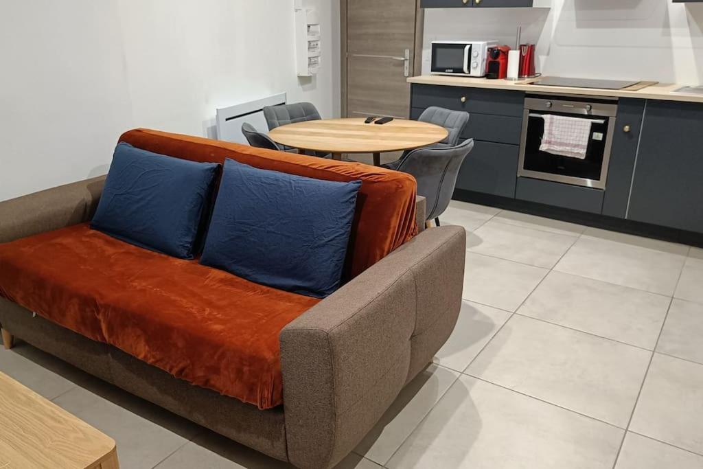 Appartement Confort Equipe Au Coeur De Beziers Luaran gambar
