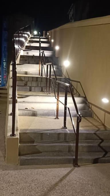 Appartement Confort Equipe Au Coeur De Beziers Luaran gambar
