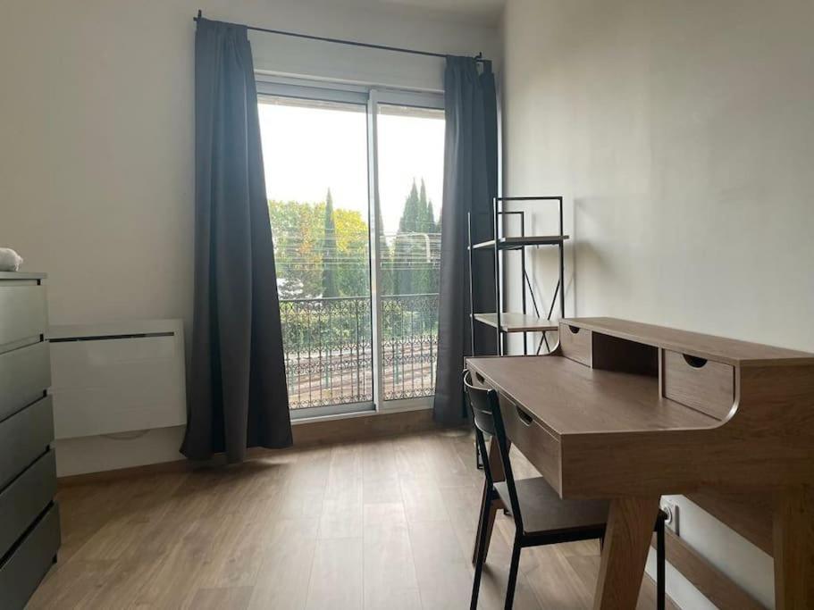 Appartement Confort Equipe Au Coeur De Beziers Luaran gambar