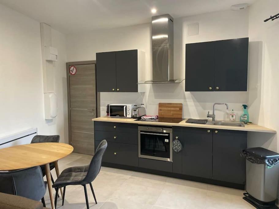 Appartement Confort Equipe Au Coeur De Beziers Luaran gambar